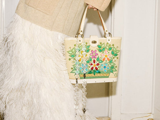 The Timeless Affair: My Love for Women's Vintage Clothing - WILDE