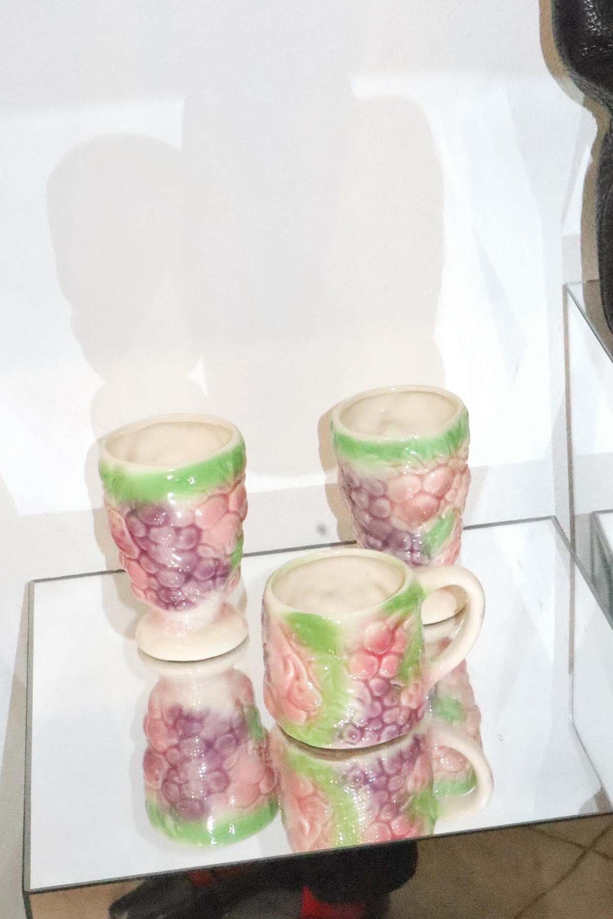Wilde vintage home goods, vintage porcelain set