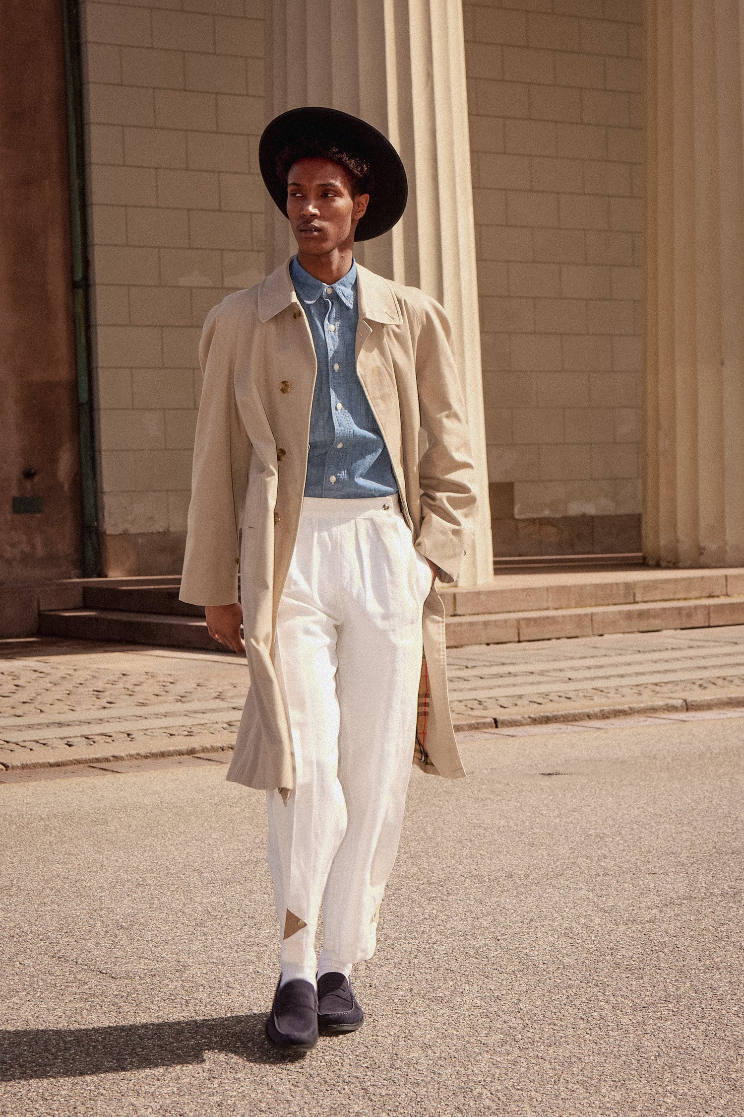 Men's Fashion: Elevate Your Wardrobe with Classic Styles and Contemporary Edge