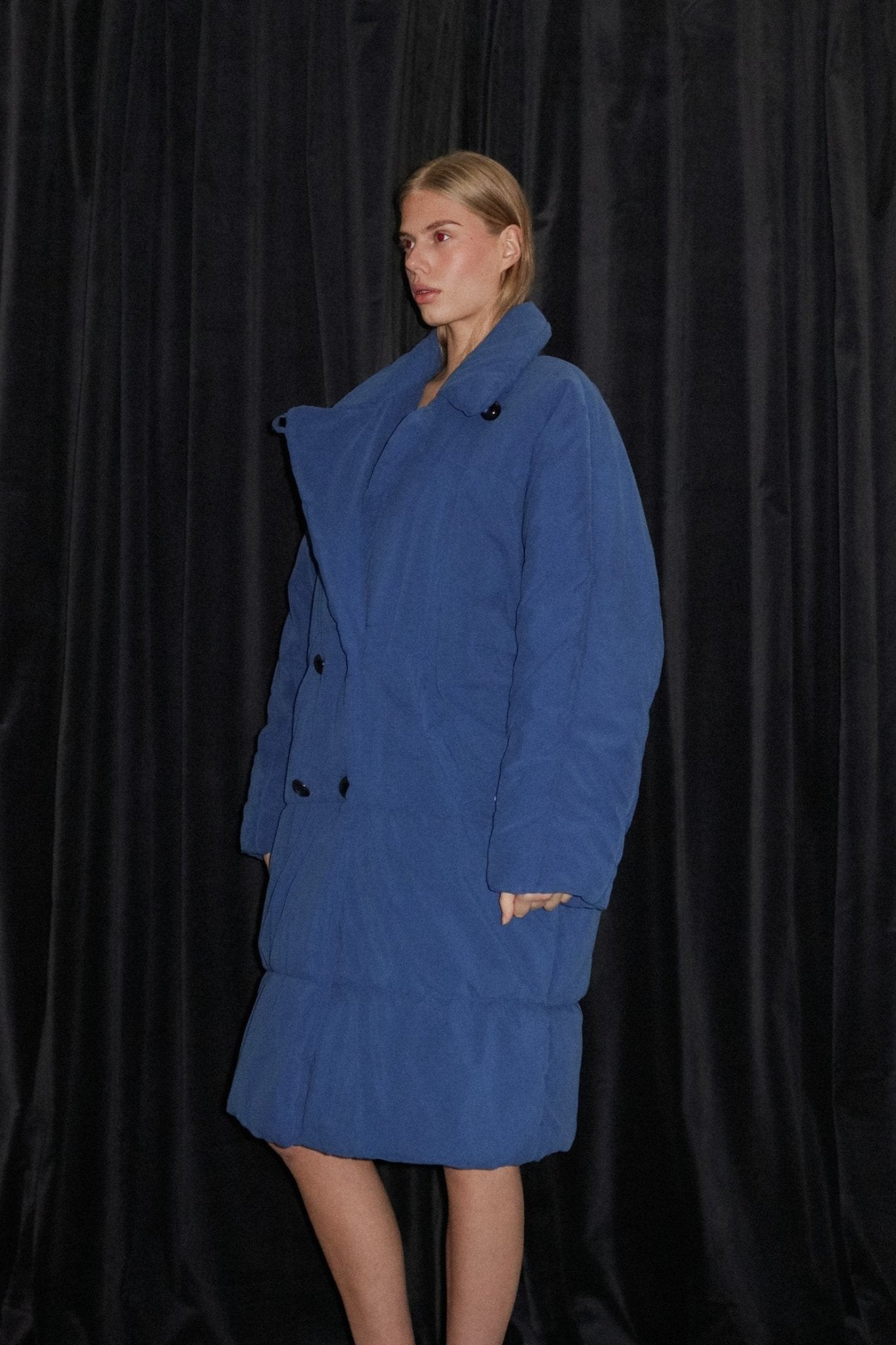 Blue puffer coat - WILDE