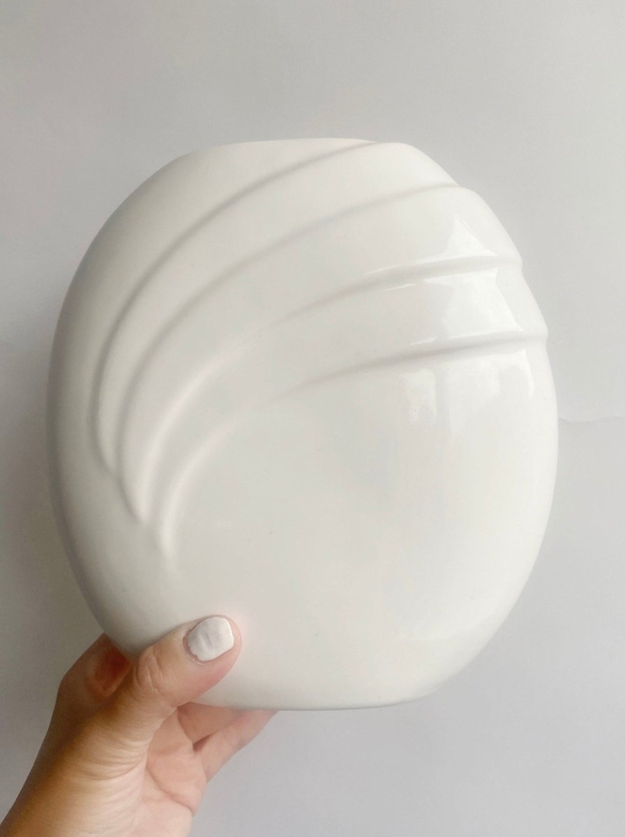Ceramic white stripe vase - WILDE