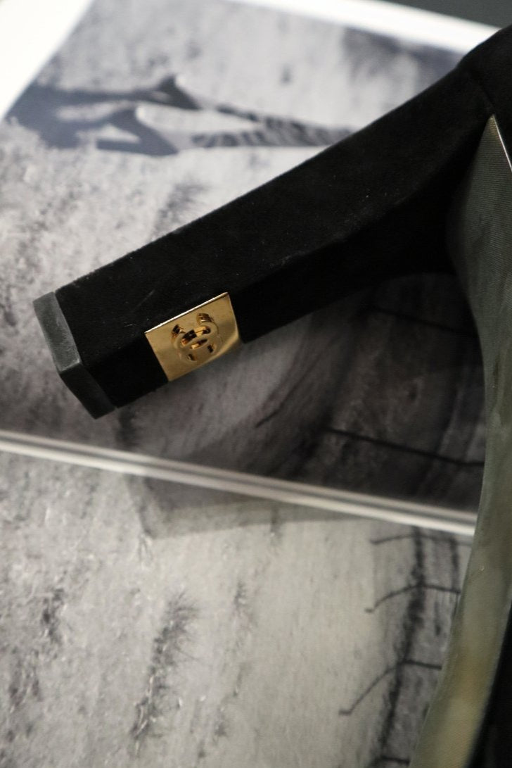 Chanel black heels - WILDE