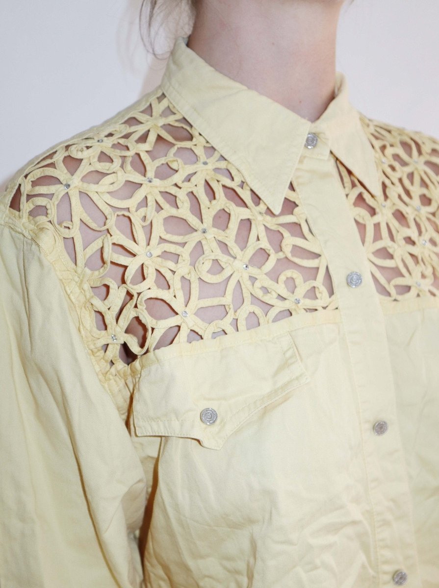 Cut out yellow blouse - WILDE