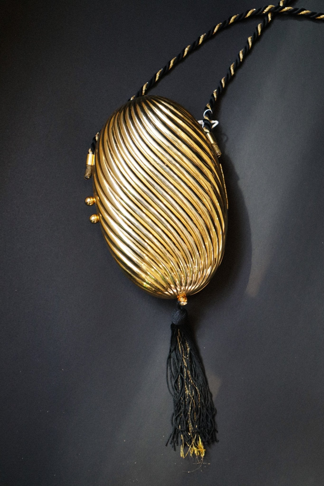 Gold Swirl Tassel Handbag - WILDE