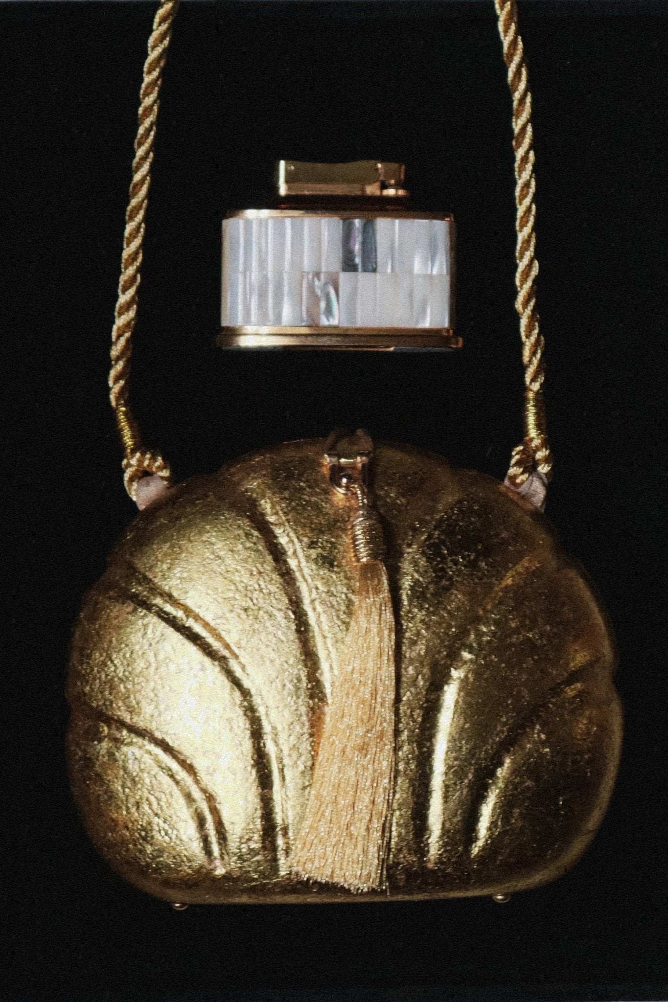 Gold Tassel Shell Handbag - WILDE