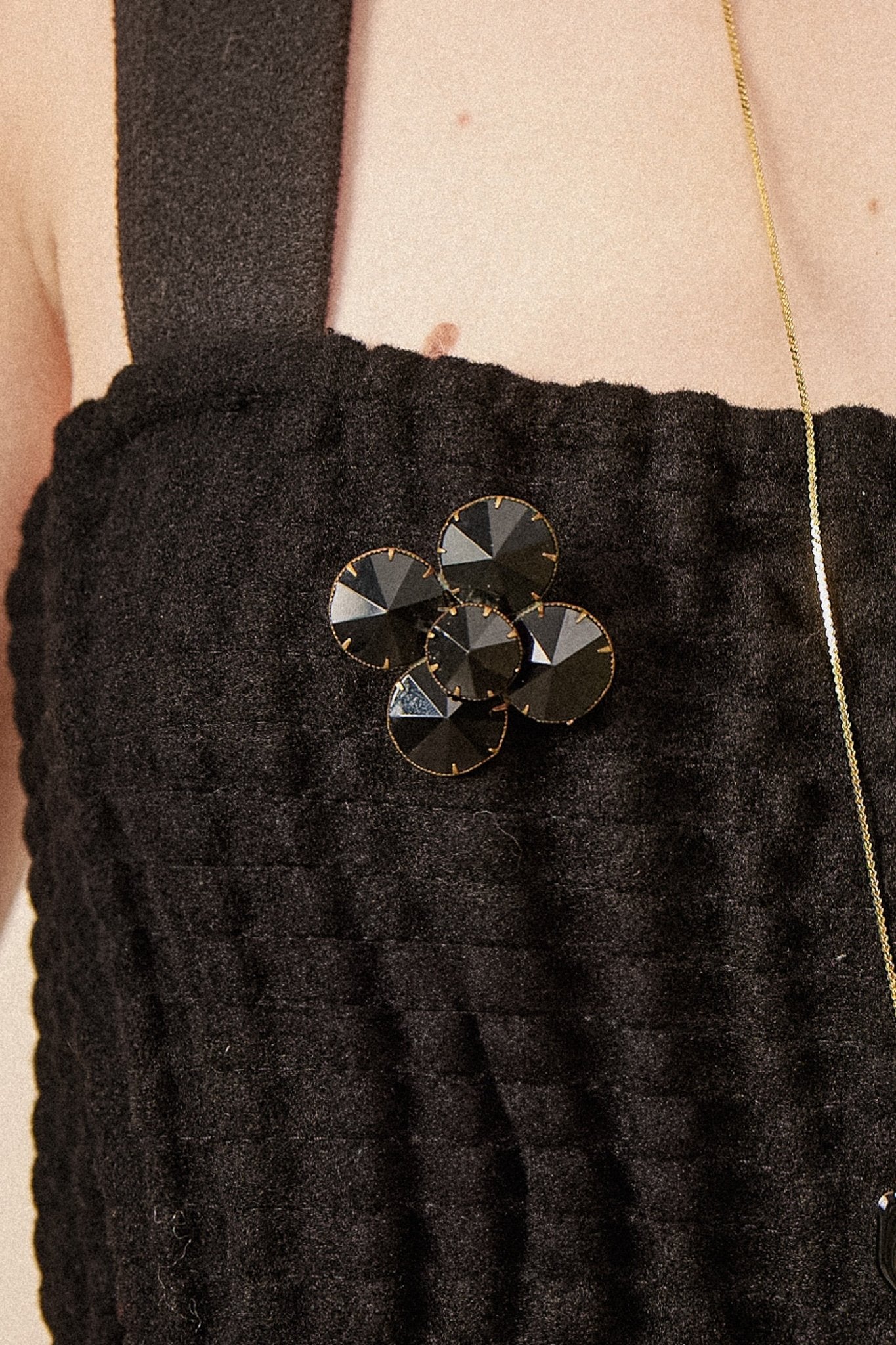 Victorian Black Agate Mourning Brooch - WILDE