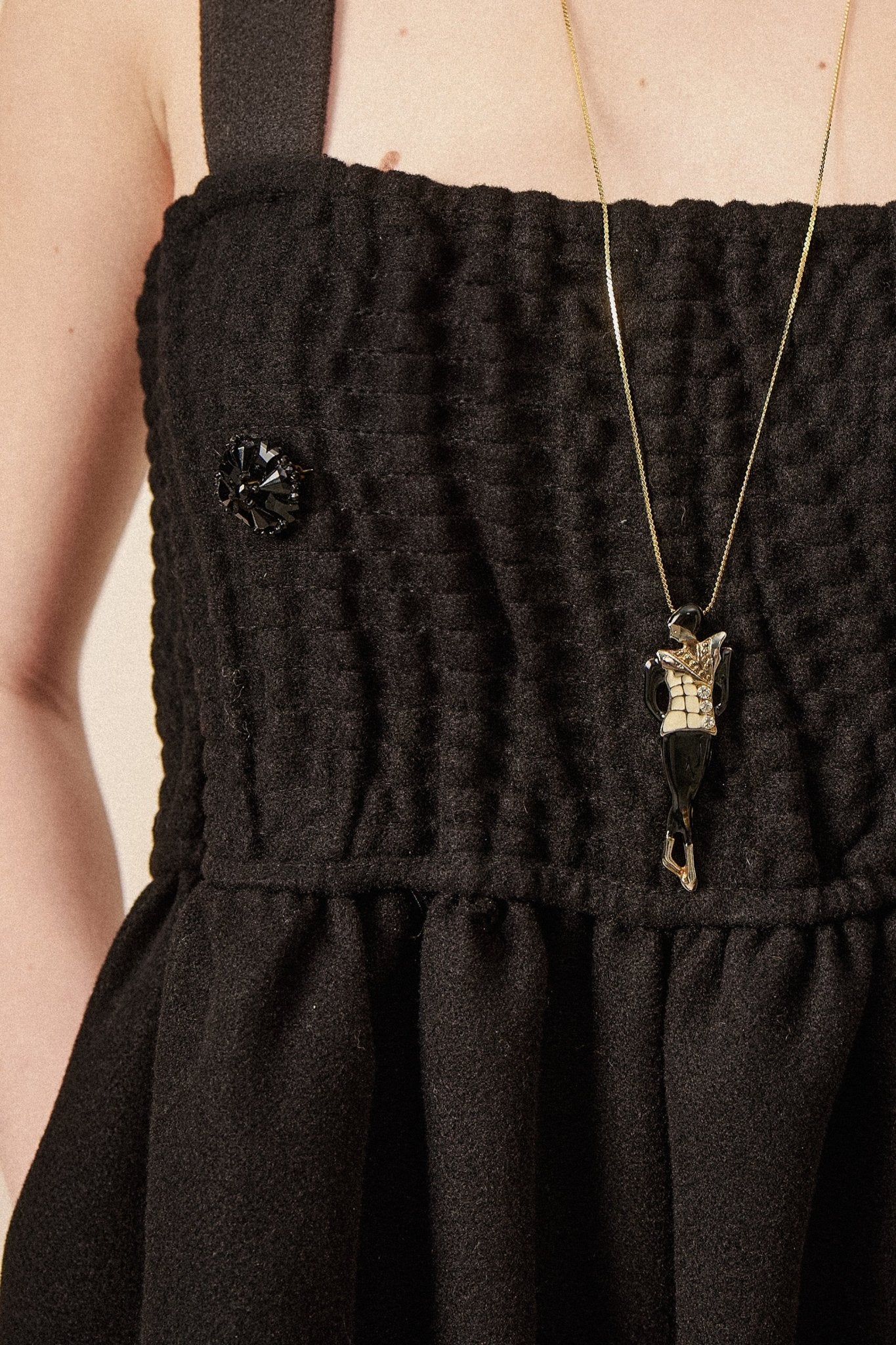 Victorian Mourning Brooch - WILDE