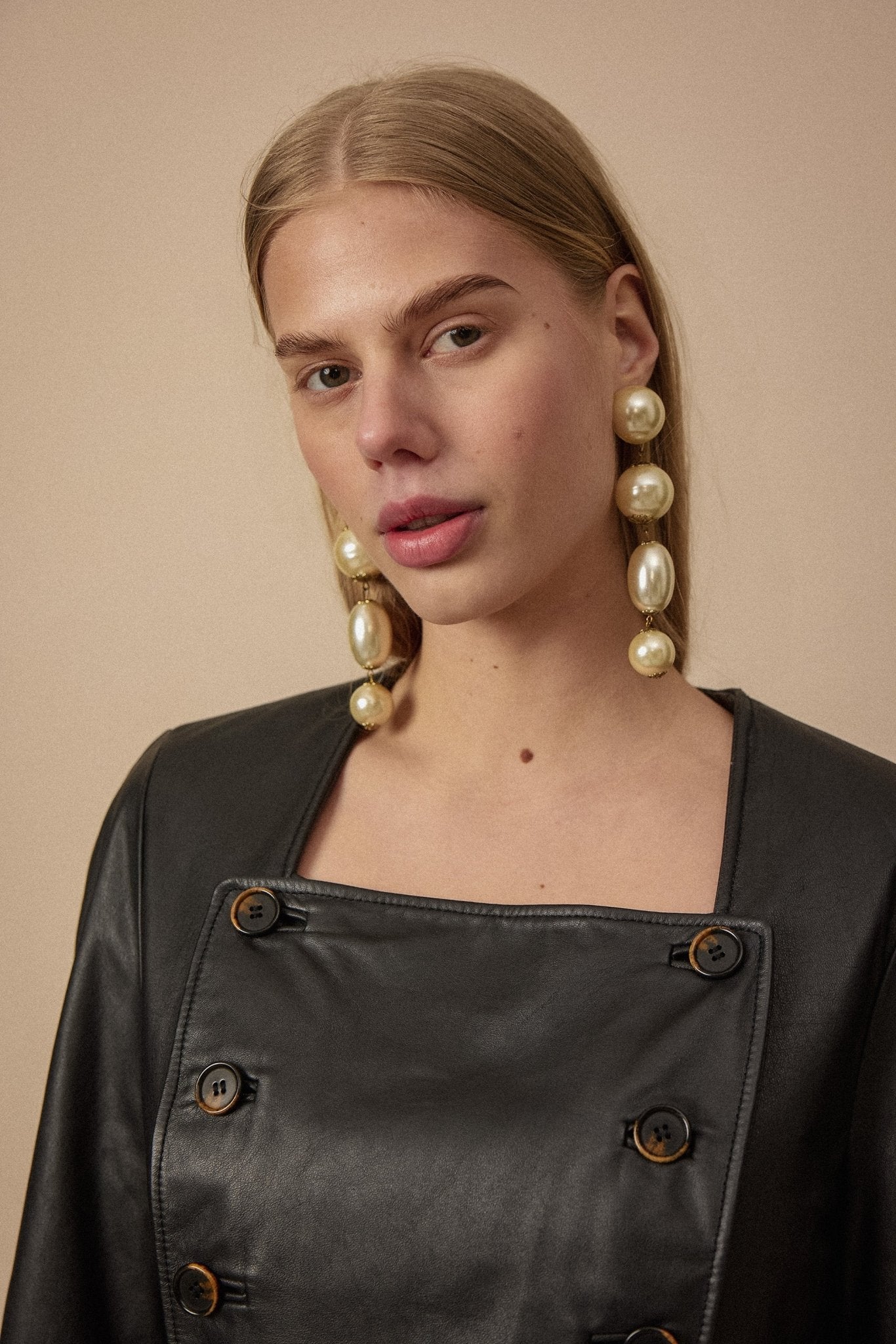 Vintage Drop Pearl Earrings - WILDE