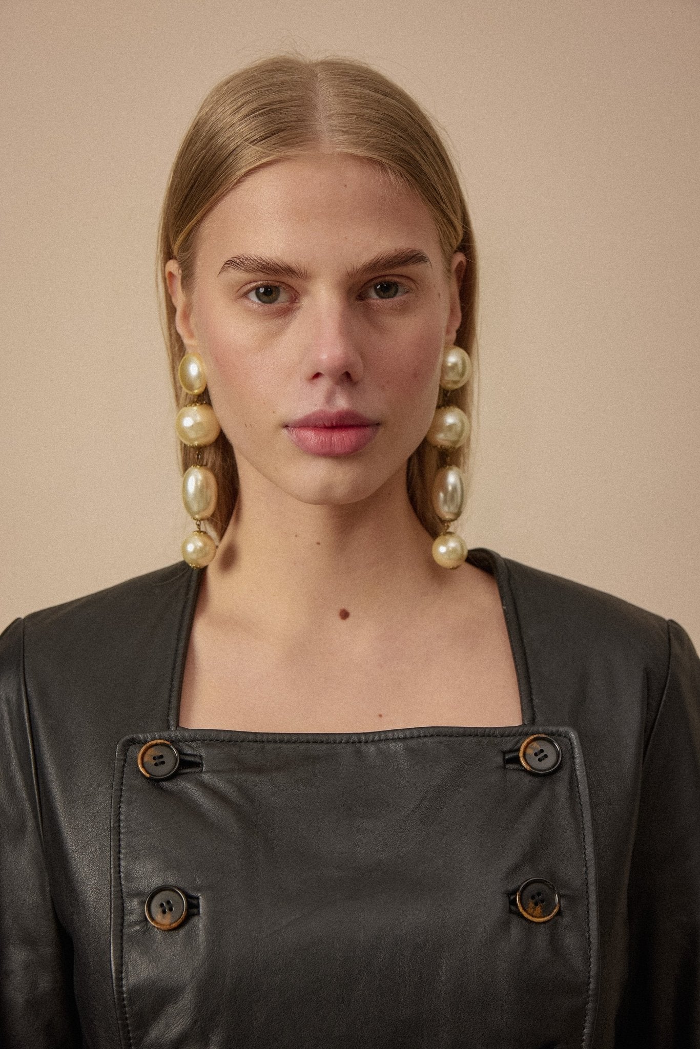 Vintage Drop Pearl Earrings - WILDE