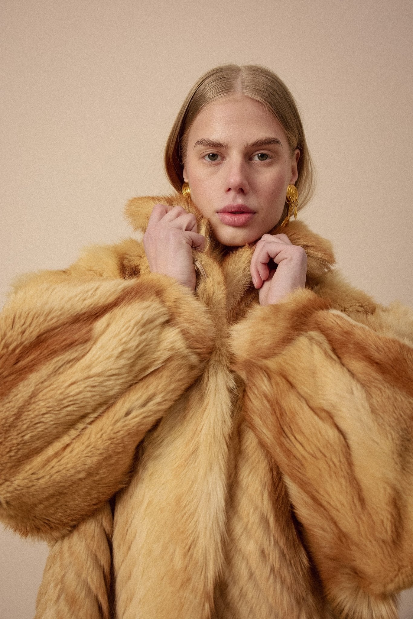 Vintage Fox Fur Coat - WILDE