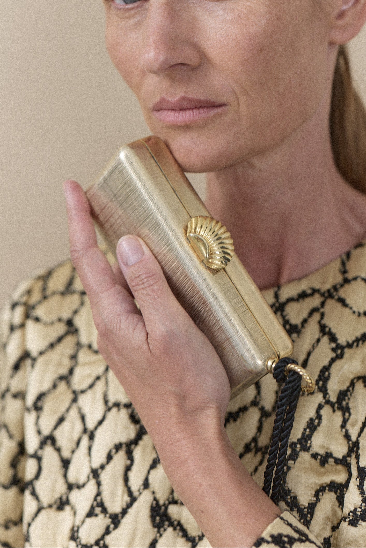 Elizabeth Arden Gold Plated Evening Clutch – Shell Clasp, WILDE Copenhagen