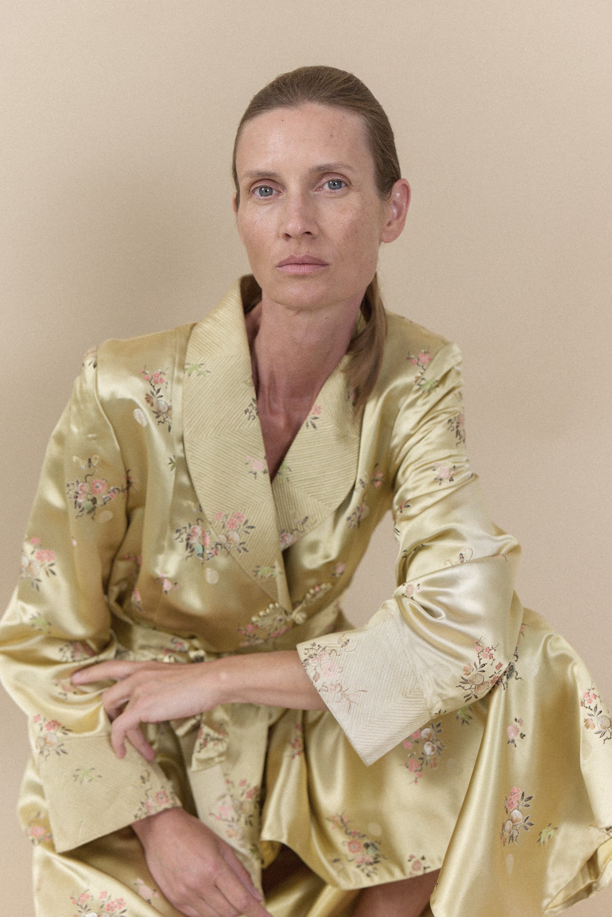 Vintage Gold Embroidered Silk Chinese Robe, WILDE Copenhagen
