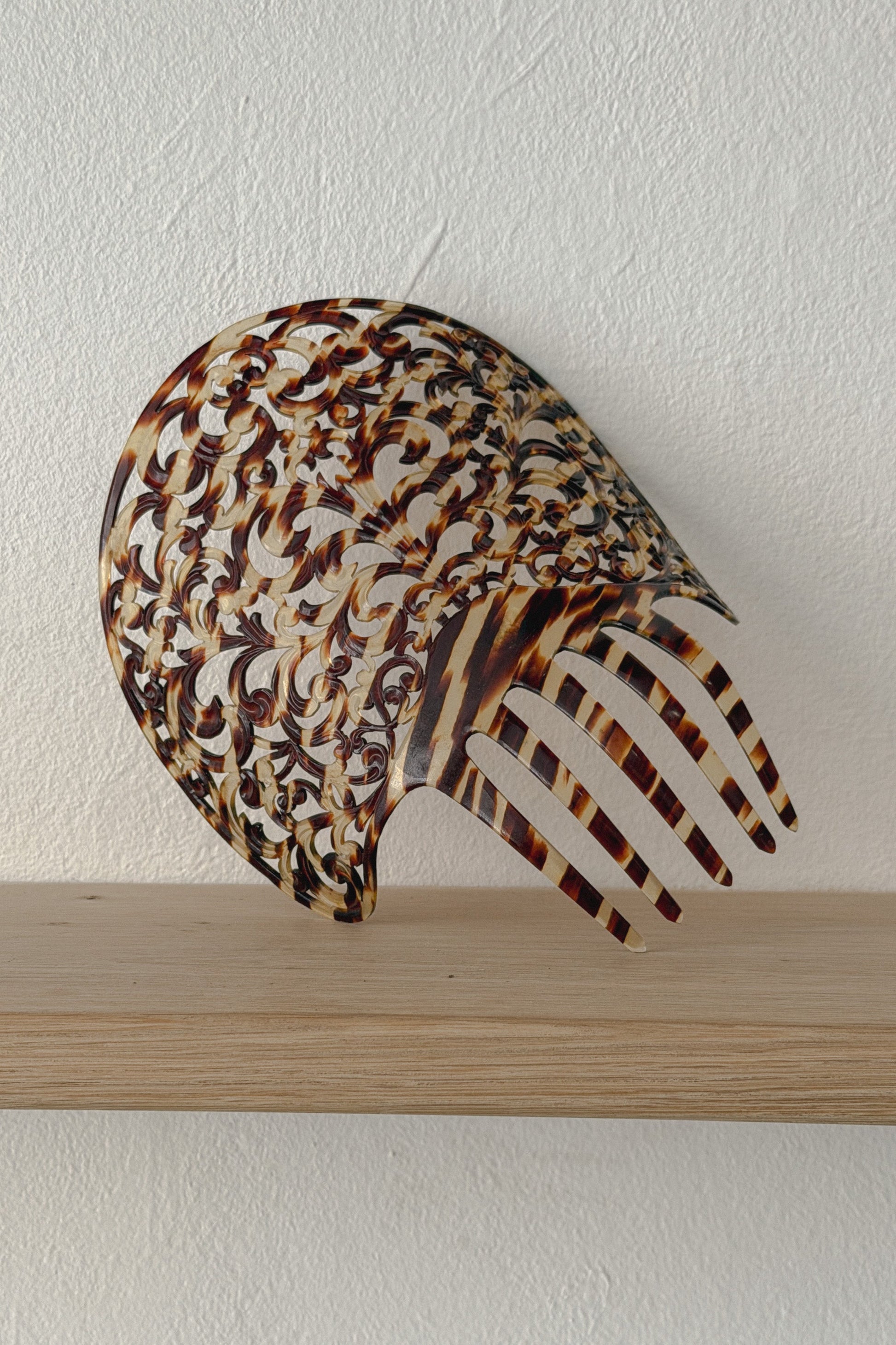 Large Vintage Tortoiseshell Floral Hair Claw, WILDE Copenhagen