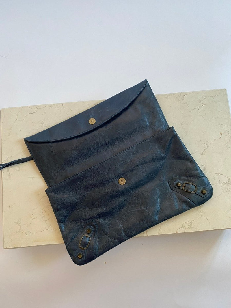 Balenciaga City envelop leather clutch - WILDE