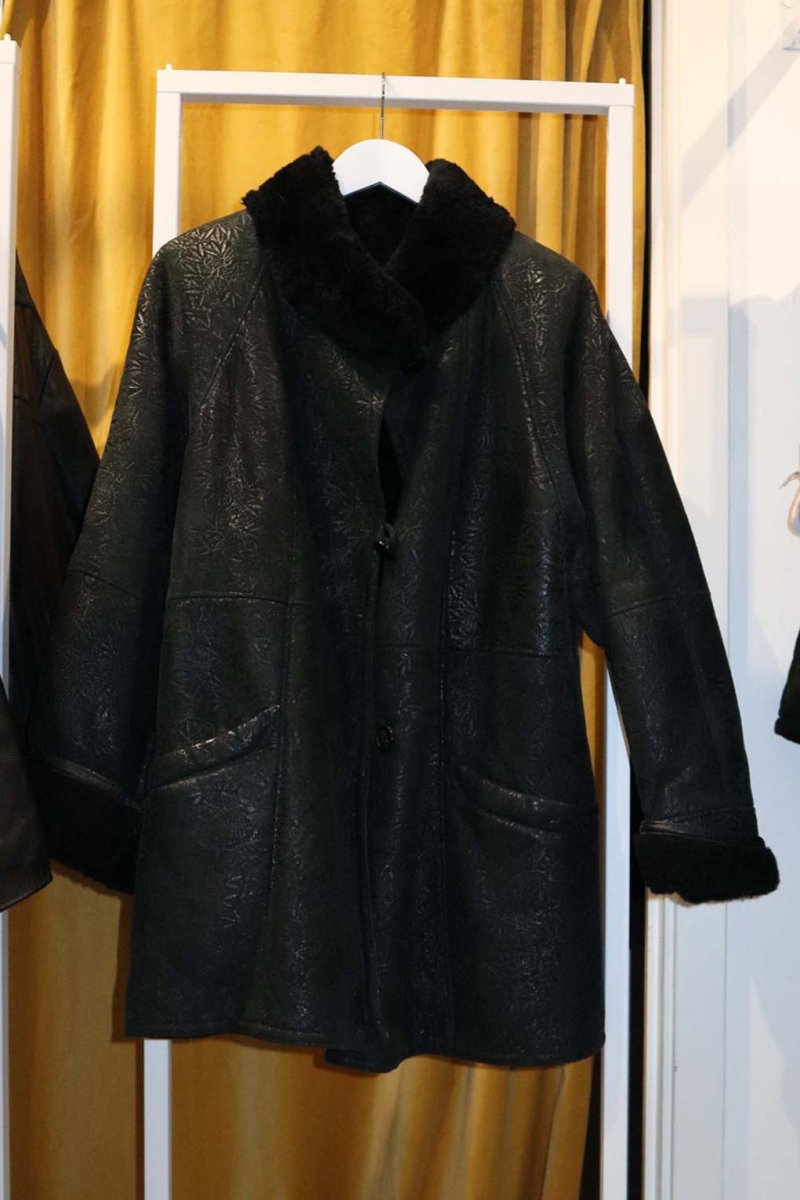 Black shearling coat - WILDE