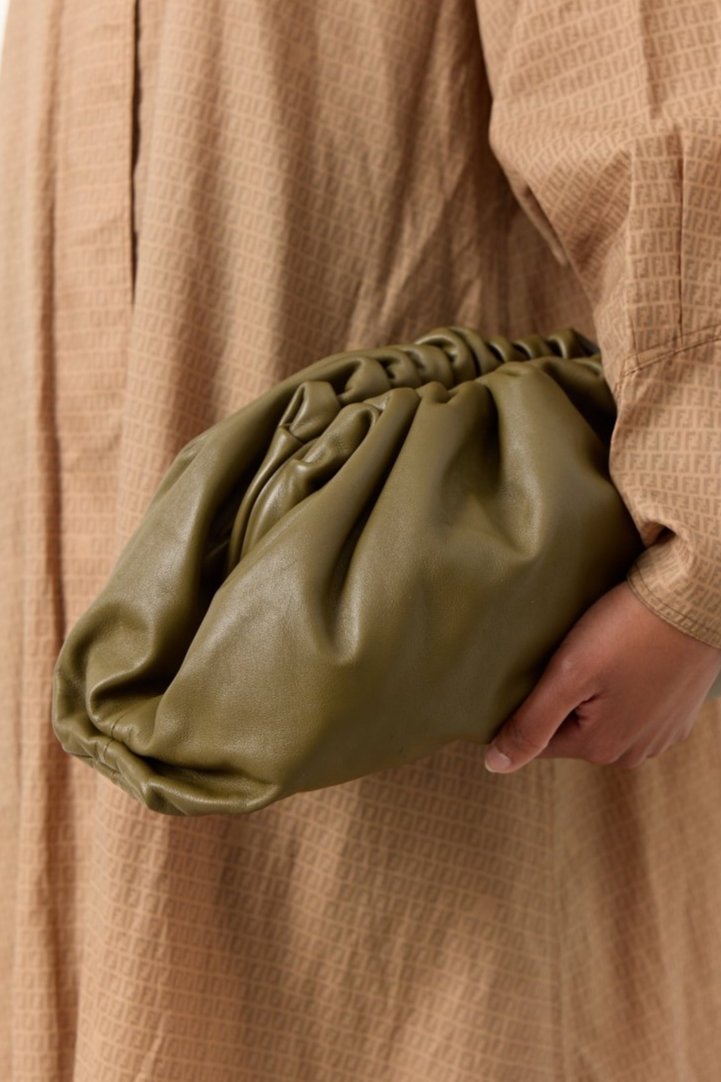 Bottega Veneta green leather pouch - WILDE