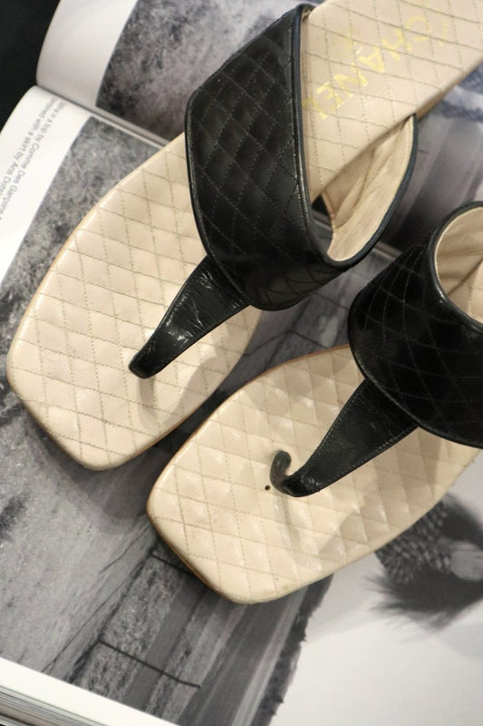 Chanel chunky sandals - WILDE