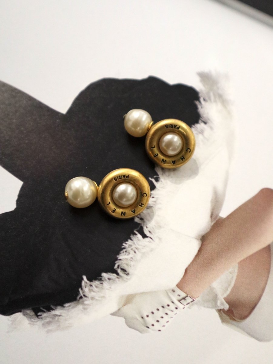 Chanel pearl cuff links - WILDE