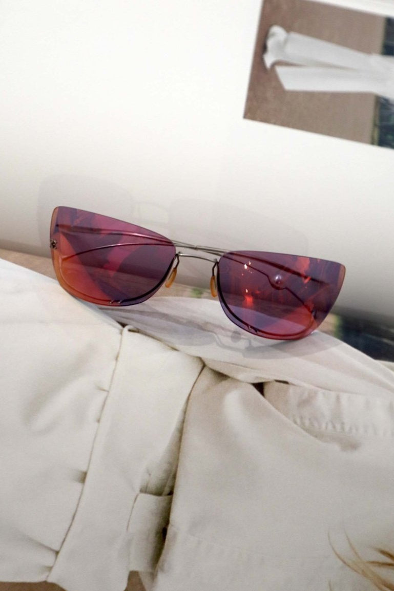 Chanel pink sporty sunglasses - WILDE