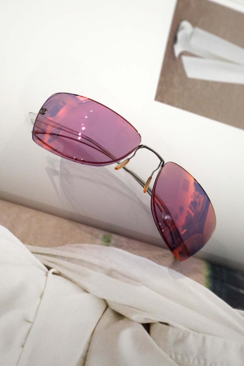 Chanel pink sporty sunglasses - WILDE