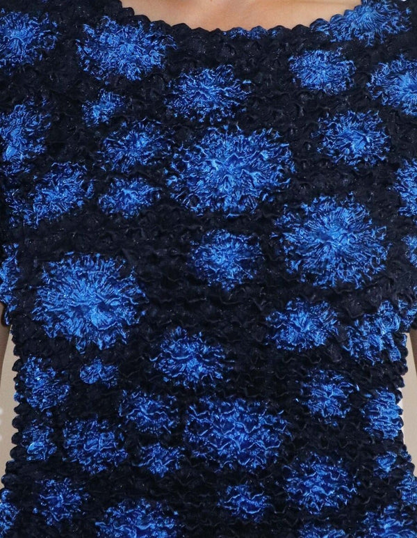 Electric blue and black popcorn top - WILDE