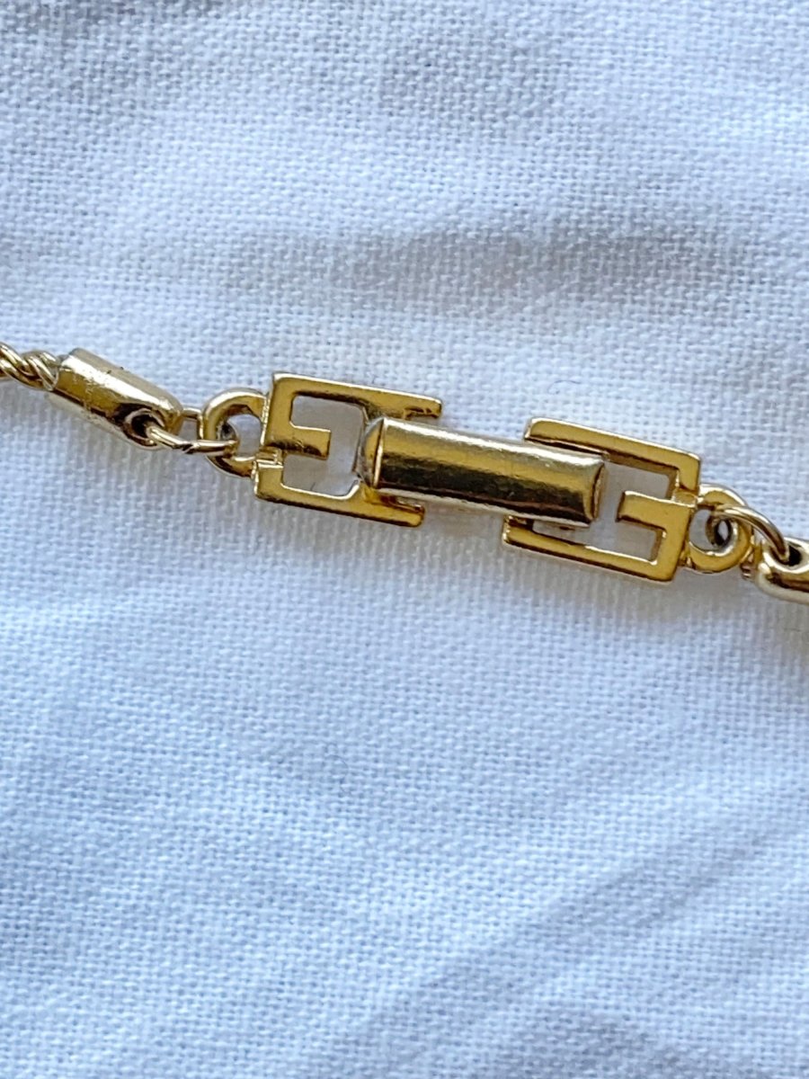 Givenchy gold lock necklace - WILDE