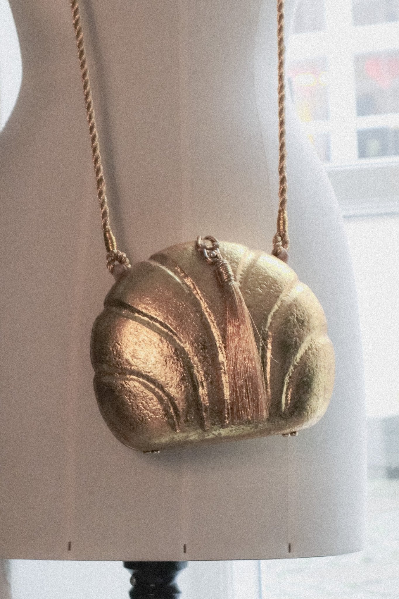 Gold Tassel Shell Handbag - WILDE