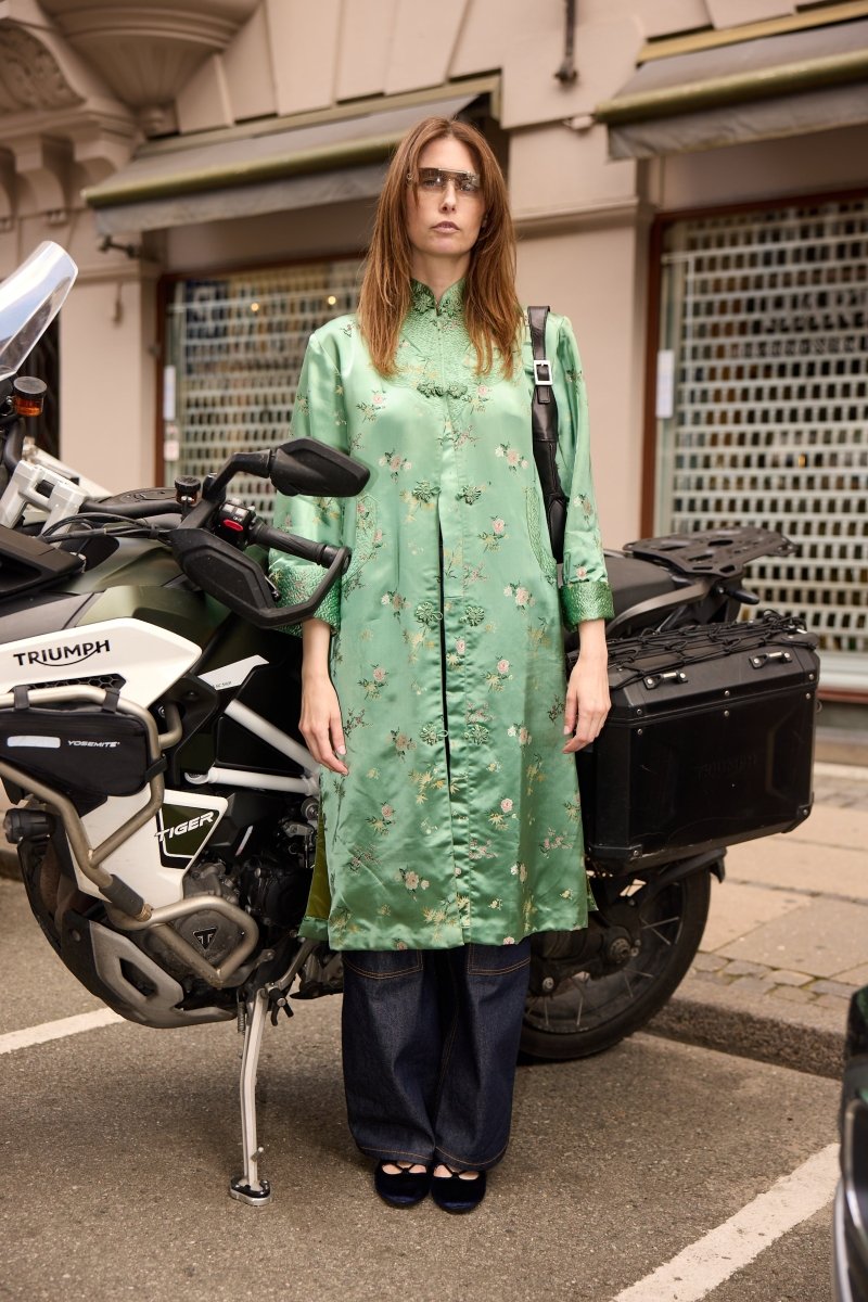 Green silk embroidered coat - WILDE