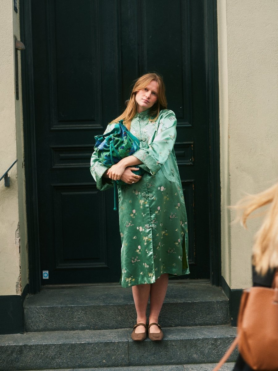 Green silk embroidered robe - WILDE