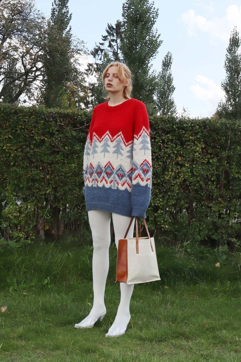Hand knit wool sweater - WILDE