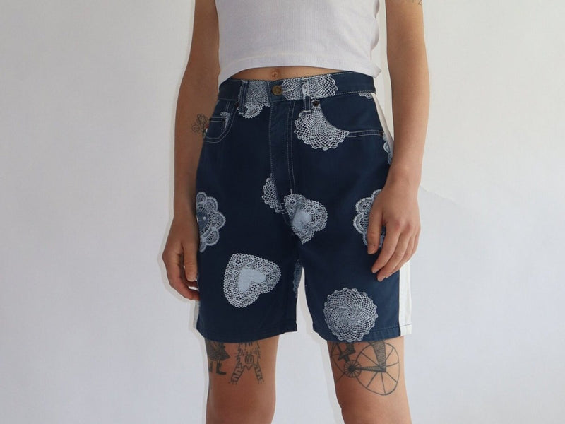 Heart print Moschino shorts - WILDE