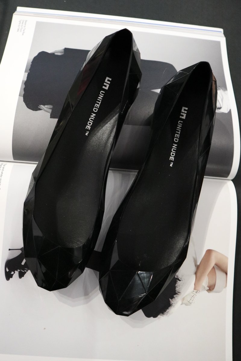 Issey Miyake flats - WILDE