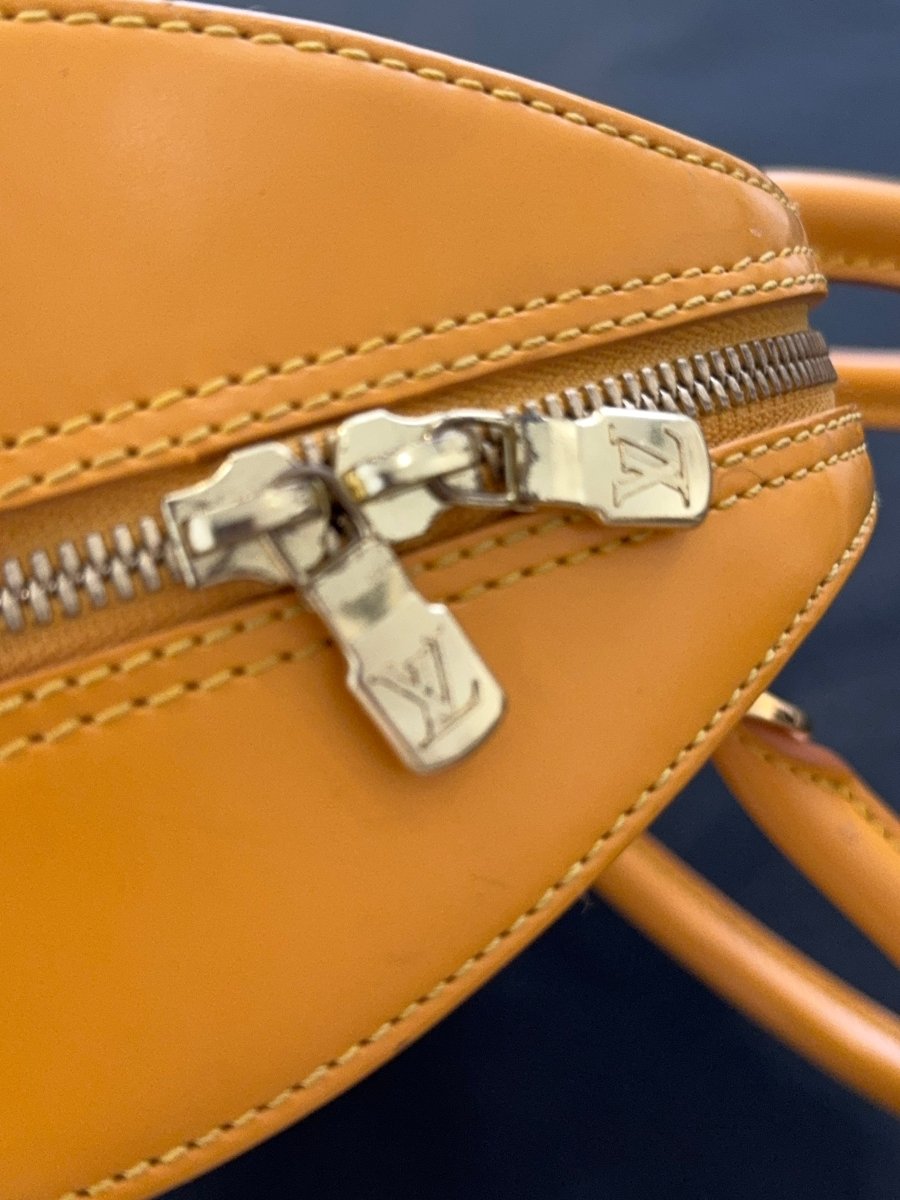 Louis Vuitton Alma handbag - WILDE