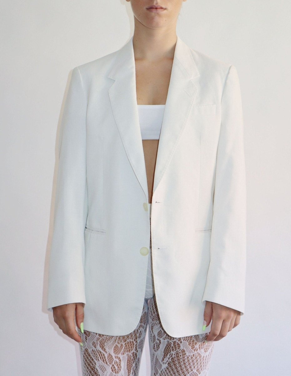 Minimalist white blazer - WILDE