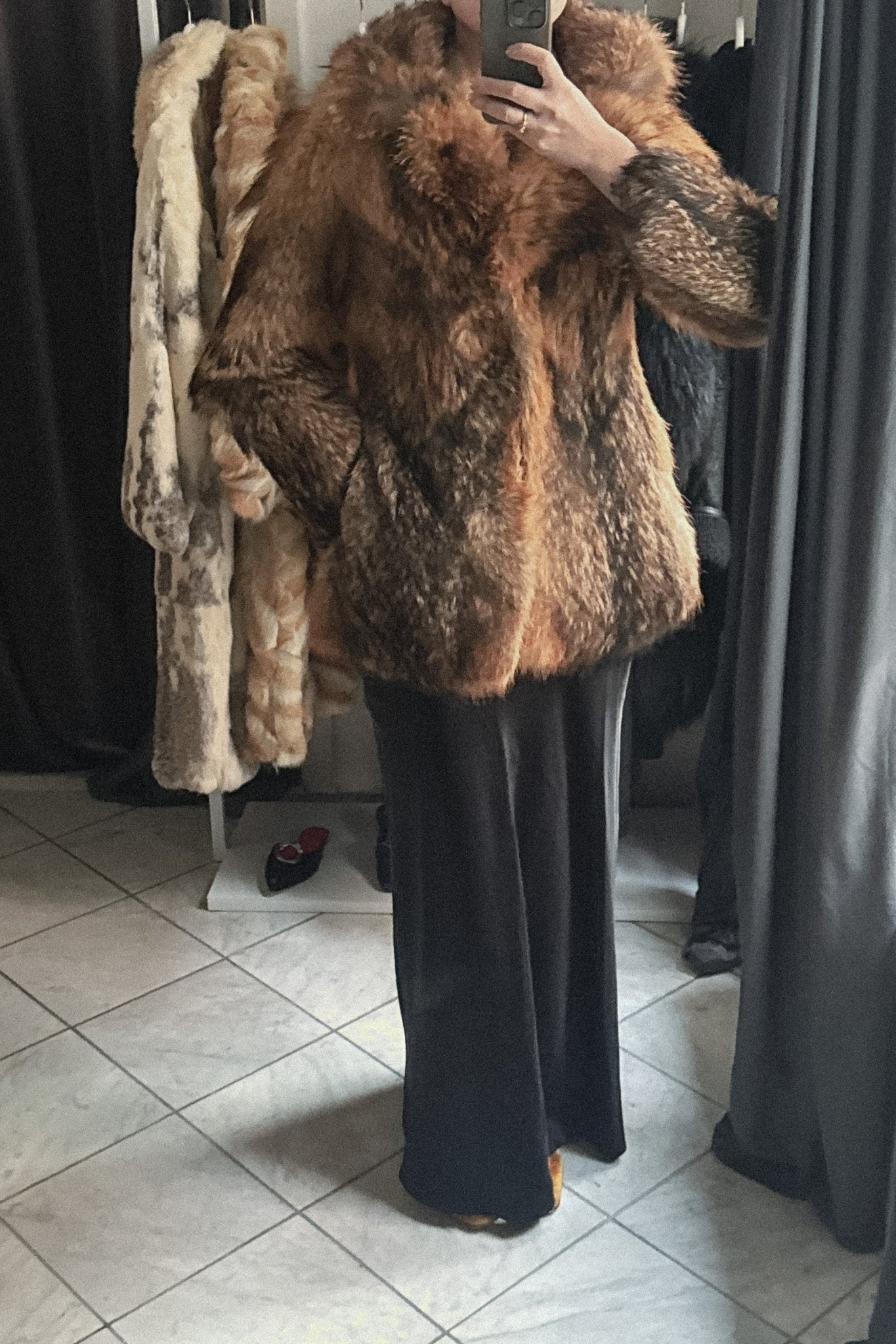 Vintage Fox Fur Coat - WILDE
