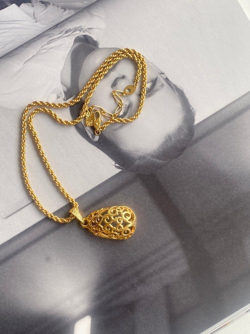 Yves St Laurent vintage gold pendant necklace - WILDE